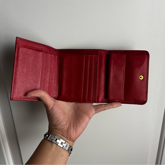 Prada Red Saffiano Leather Compact Wallet - Picture 3 of 8